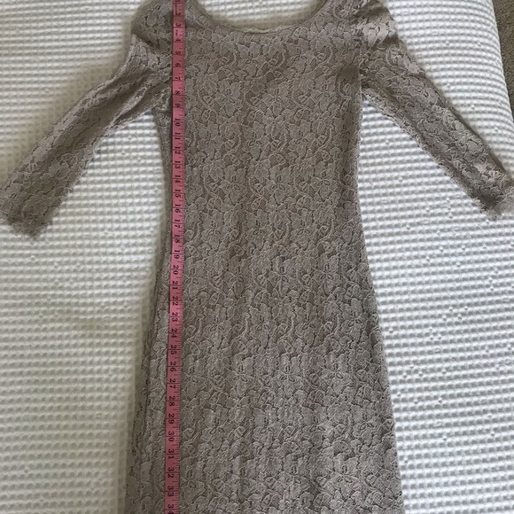 Dress - Picture 7 of 8